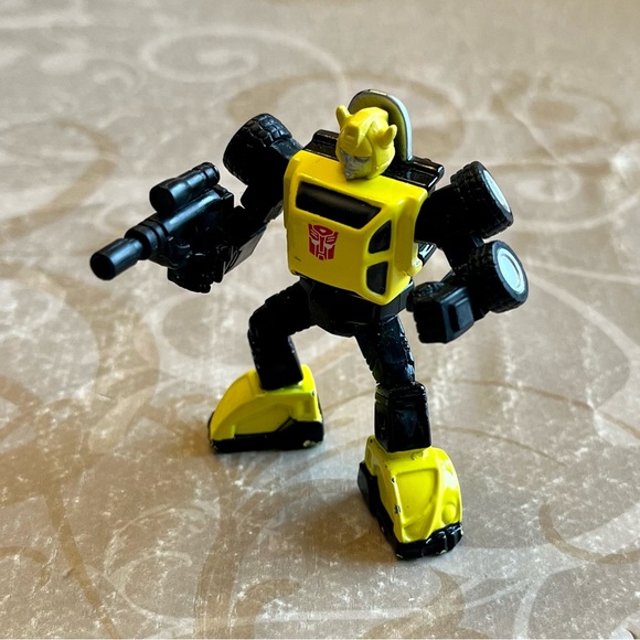 2006 Hasbro Titanium Series Transformers Bumblebee Diecast Figure With Weapon - Picture 1 of 8